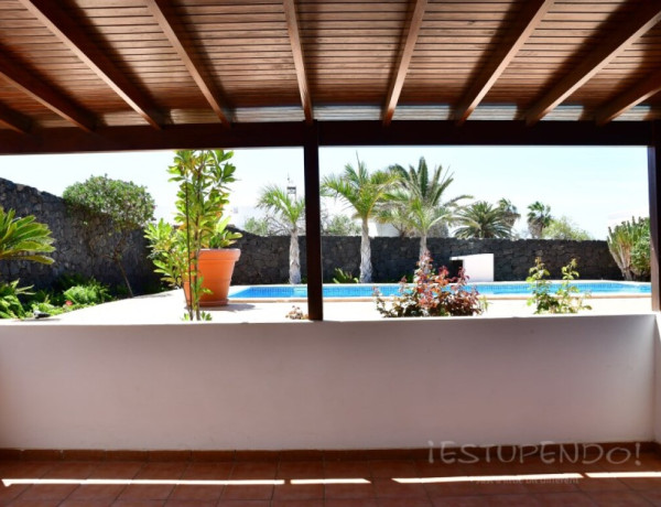 Casa-Chalet en Venta en Playa Blanca (Lanzarote) Las Palmas Ref: PB 8082