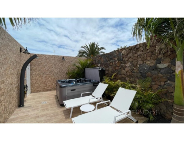 Casa-Chalet en Venta en Playa Blanca (Lanzarote) Las Palmas Ref: PB 8150 FX