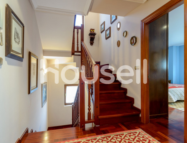 Casa en venta de 264 m² Urbanización Párroco Don José F. Teral, 33403 Avilés (Asturias)