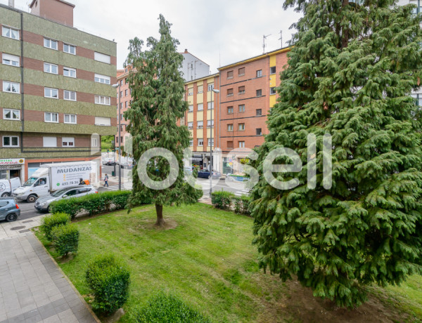 Piso en venta de 85 m² Calle Río Narcea, 33010 Oviedo (Asturias)