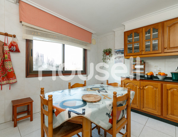 Casa en venta de 364 m² Calle José Costa Alonso, 36950 Moaña (Pontevedra)