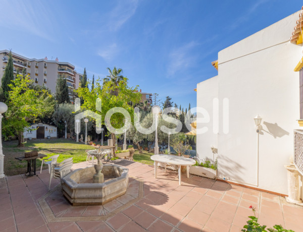 Chalet en venta de 400 m² Calle Camelias, 29018 Málaga