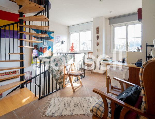 Chalet en venta de 231 m² Calle Montserrat, 08620 Sant Vicenç dels Horts (Barcelona)