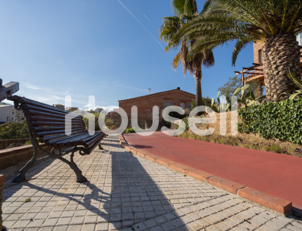 Chalet en venta de 231 m² Calle Montserrat, 08620 Sant Vicenç dels Horts (Barcelona)