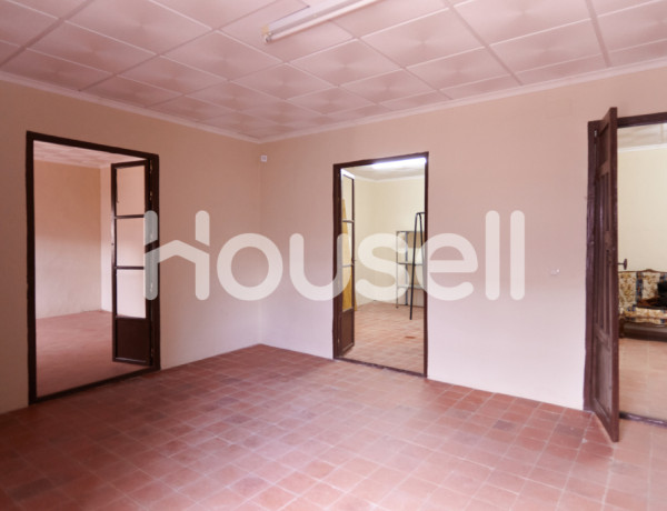 Casa en venta de 720 m² Calle Enrique Moreno, 23440 Baeza (Jaén)