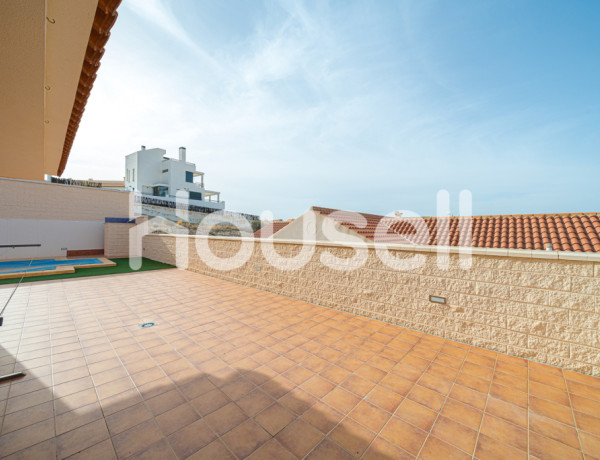 Espectacular chalet de 323 m² de superficie y 400 m² de parcela  en Calle Jaén, 03509 Finestrat (Alacant)