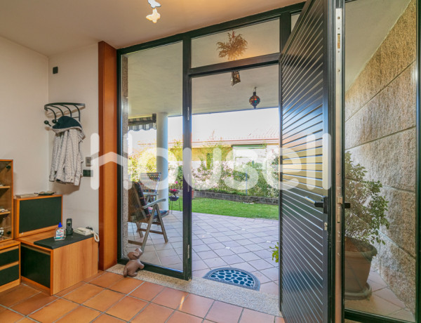 Chalet en venta de 350 m² en Camino Boavista, 36312 Vigo (Pontevedra)