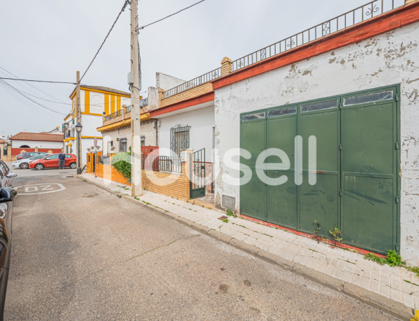 Casa en venta de 126 m² Calle Zurbarán, 41960 Gines (Sevilla)