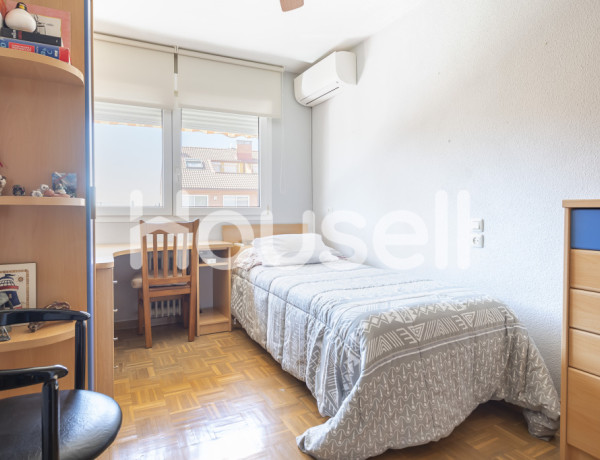 Chalet adosado en venta de 235 m² Calle General Herrera, 28805 Alcalá de Henares (Madrid)