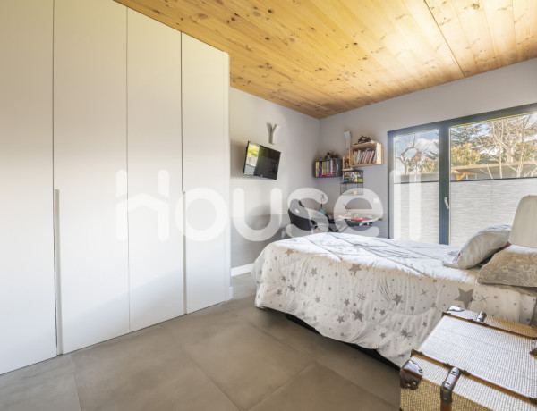 Chalet en venta de 196 m² Calle Pradera, 28210 Valdemorillo (Madrid)