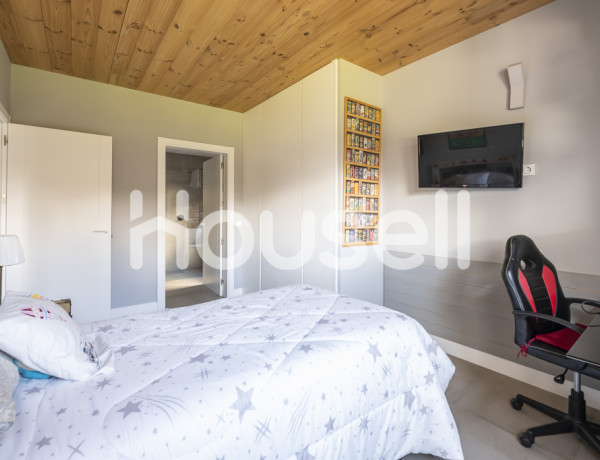 Chalet en venta de 196 m² Calle Pradera, 28210 Valdemorillo (Madrid)