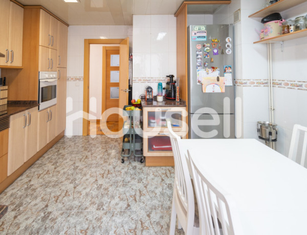 Piso en venta de 113 m² Calle Sant Felip i Roses, 08915 Badalona (Barcelona)