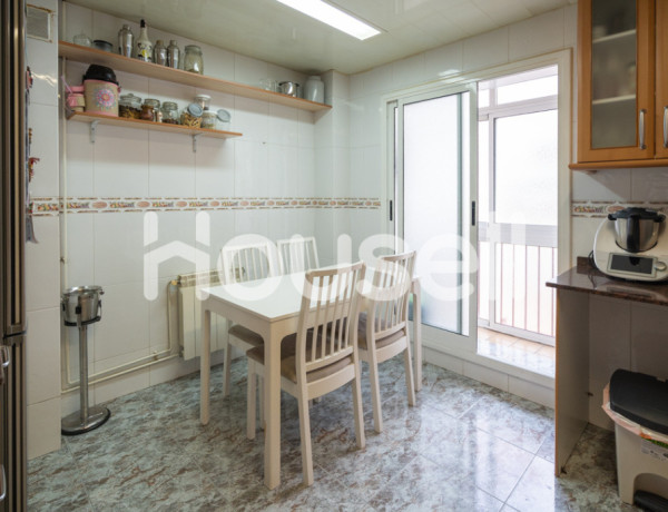 Piso en venta de 113 m² Calle Sant Felip i Roses, 08915 Badalona (Barcelona)