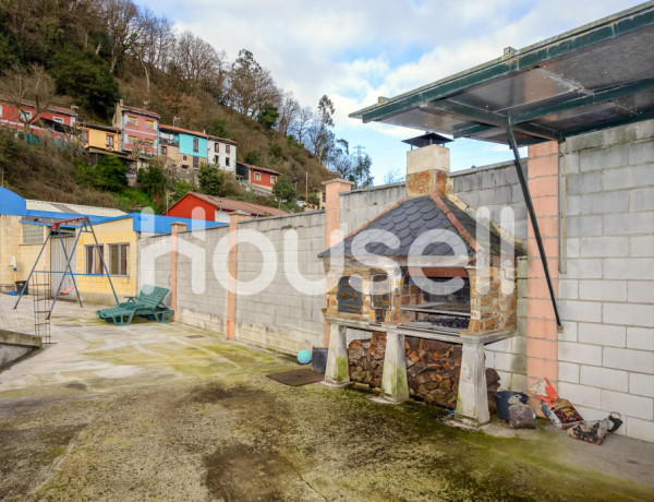 Casa en venta de 210 m² Calle Higinio Carrocera, 33939 Langreo (Asturias)