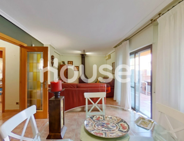 Chalet adosado en venta de 182 m² Calle Moscú, 28822 Coslada (Madrid)