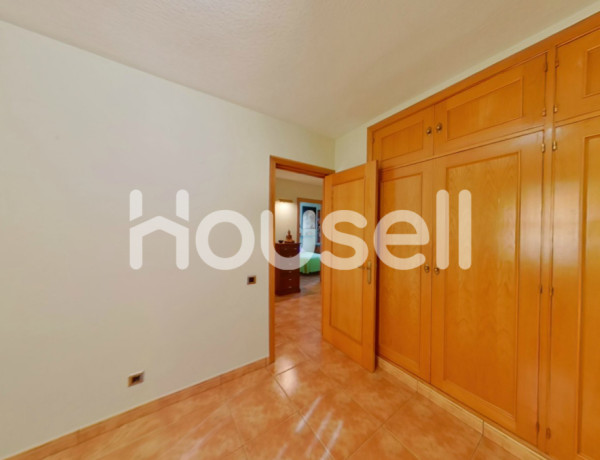 Chalet adosado en venta de 182 m² Calle Moscú, 28822 Coslada (Madrid)