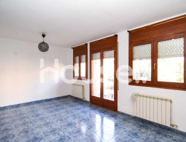 Chalet adosado en venta de 178 m² Calle Conseller Comorera, 25200 Cervera (Lleida)