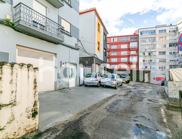 Edificio en venta de 290 m² Calle Montecelo, 36207 Vigo (Pontevedra)