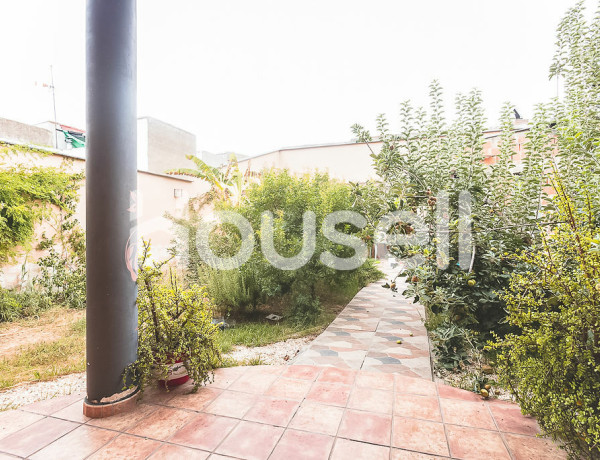 Casa en venta de 260 m² Calle Constantino Lazaro, 06490 Puebla de la Calzada (Badajoz)