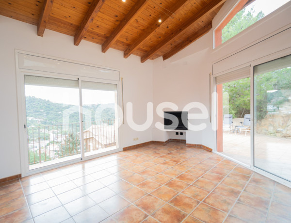 Casa en venta de 269 m² Calle Pau 28, bajo, 08105 Sant Fost de Campsentelles (Barcelona)