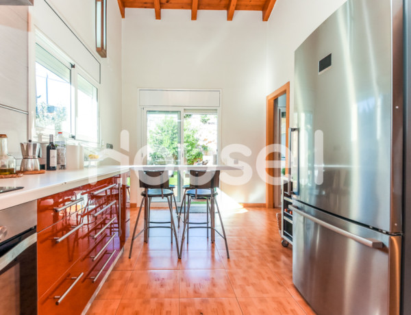 Chalet en venta de 274 m² Calle Macabeu, 08790 Gelida (Barcelona)