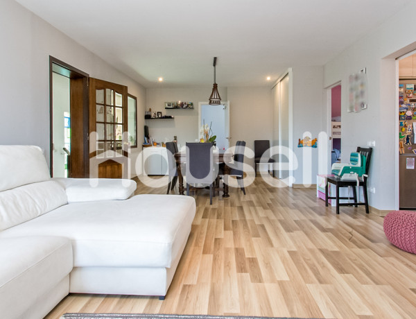 Chalet en venta de 263 m² Passatge Codolar, 08184 Palau-solità i Plegamans (Barcelona)