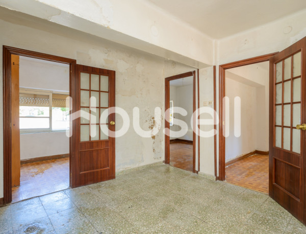 Piso en venta de 50 m² Calle Grupo Coronel Baeza, 33119 Oviedo (Asturias)