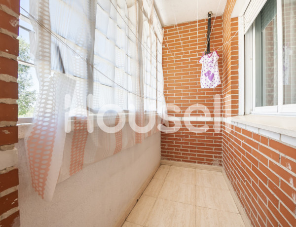 Chalet en venta de 131 m² Calle Ramón María Valle Inclán, 28806 Alcalá de Henares (Madrid)