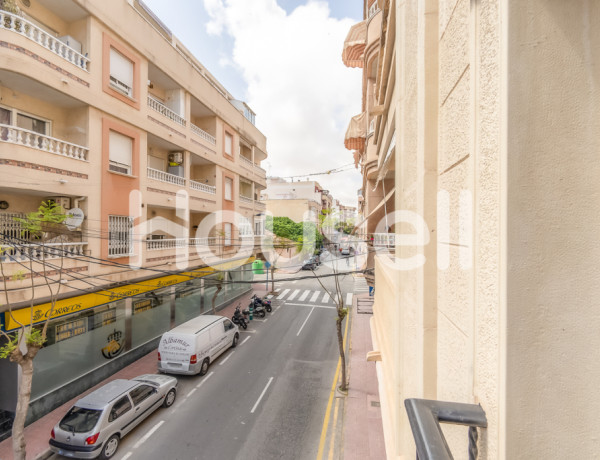 Piso en venta de 124 m² Calle de Orihuela, 03540 Torrevieja (Alacant)