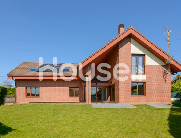 Chalet en venta de 571 m² Camino de las Arenas, 33203 Gijón (Asturias)