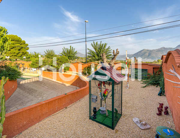 Chalet en venta de 300 m² Calle Ámsterdam, 03580 Nucia (la) (Alacant)