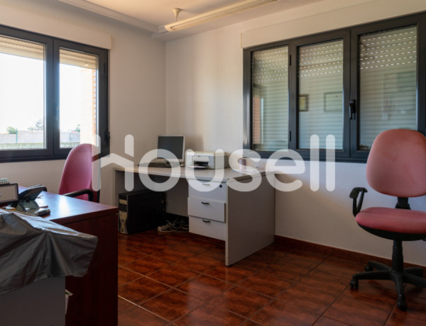 Casa en venta de 555 m² en Calle Polideportivo , 24231 Cembranos (León)