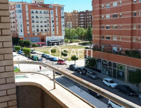 Valdepasillas, cuatro dormitorios, dos baños, plaza de garaje