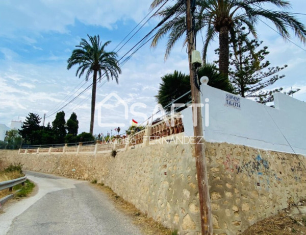 ¡¡OPORTUNIDAD!! CHALET CON INCREÍBLES VISTAS AL MAR DE VILLAJOYOSA --SIN COMISIÓN DE COMPRA--