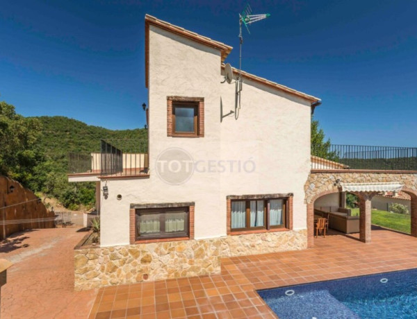 Casa-Chalet en Venta en Santa Cristina D Aro Girona Ref: VC-1861