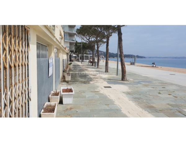 Commercial Premises For rent in Castell Platja D Aro in Girona 