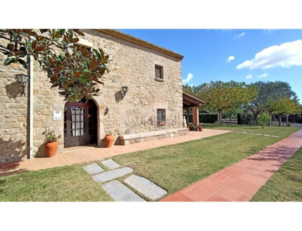 Casa de campo-Masía en Venta en Llagostera Girona Ref: VM-10188