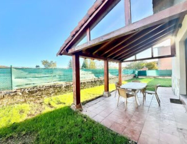 Casa-Chalet en Venta en Elburgo Álava