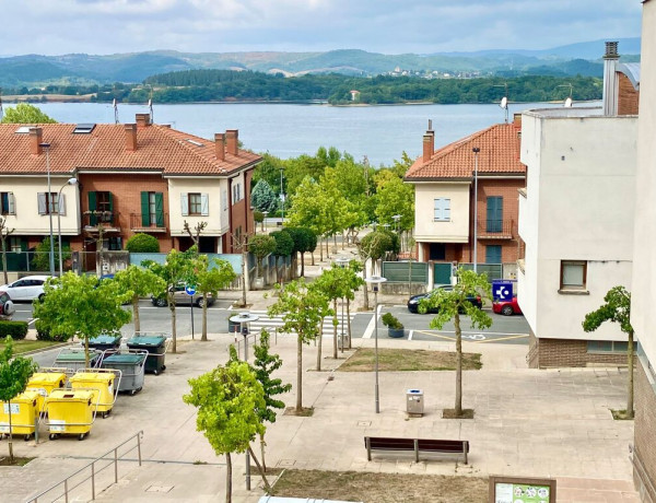 Casa de pueblo en Venta en Legutio Álava