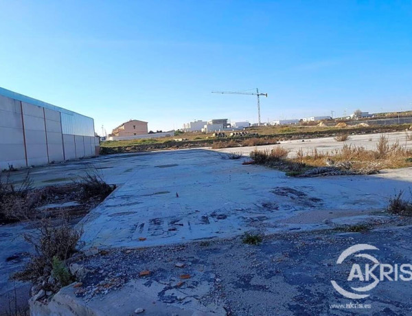 VENTA TERRENO INDUSTRIAL DE 6.860 M2 EN YUNCOS