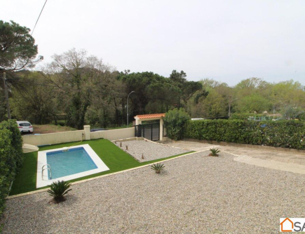 Preciosa casa con piscina cerca de Lloret de mar y de sus playas!!