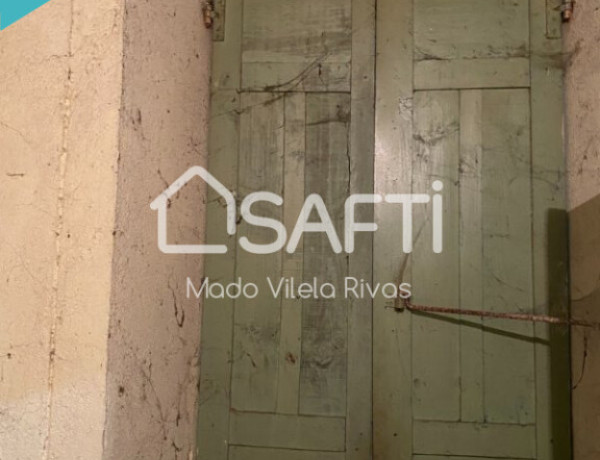 CASA PARA RESTAURAR CON TERRENO A 12KM DE SANTIAGO, CON PROYECTO.