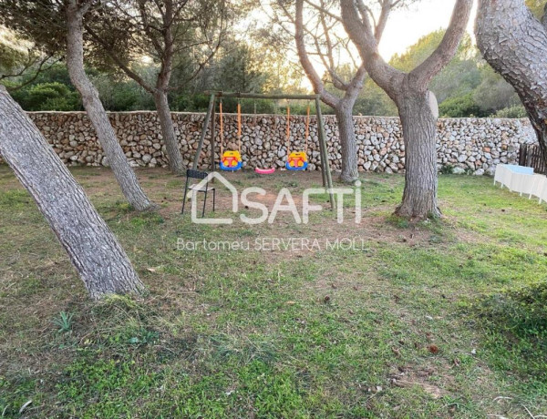 CHALETS EN PARCELA CERCA DE CIUTADELLA Y LA COSTA VIRGEN MENORQUINA.