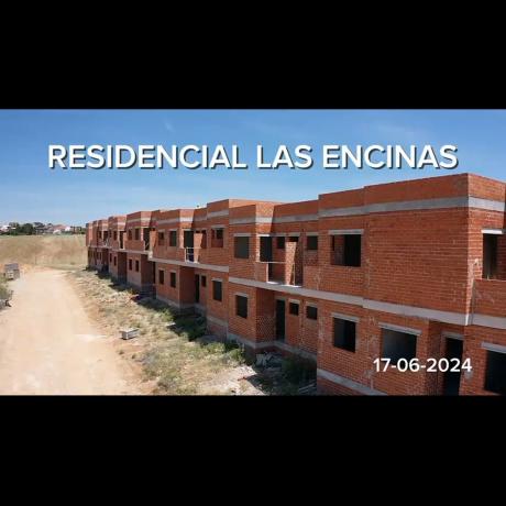 Chalet adosado en venta en Av. Camino del Pozo Esquina Av de Los Arenales s/n