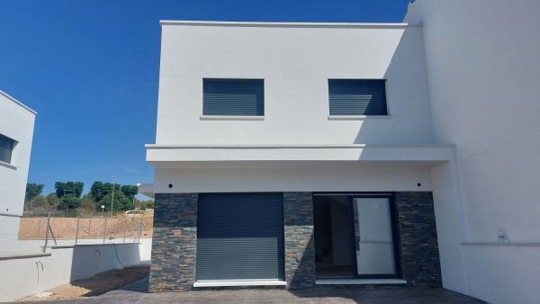 Chalet pareado en venta en calle La Pedrera, 47