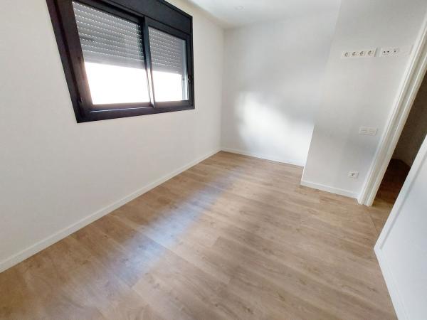 Piso en venta en calle Estoril, 16