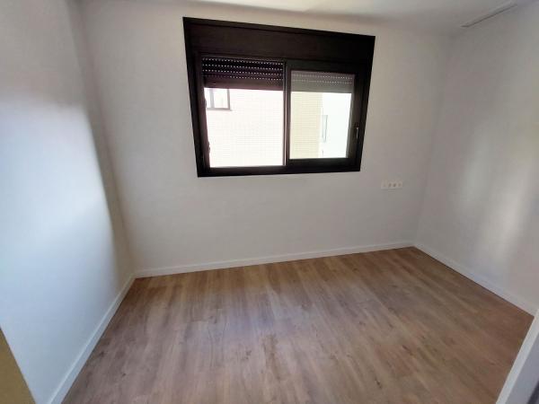 Piso en venta en calle Estoril, 16