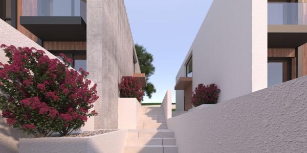 Chalet adosado en venta en calle Colina, 2