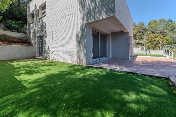 Casa o chalet independiente en venta en pasaje Mas Olivet, 5