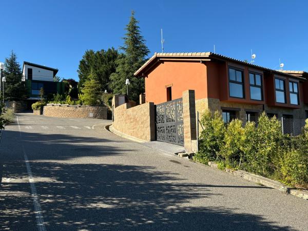 Chalet adosado en venta en calle Esther Ortiz de Alday, 67